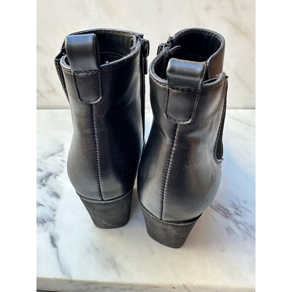 $110 SOUL Naturalizer Women's Micah Ankle Boot, Black Smooth, 8 - Picture 6 of 6